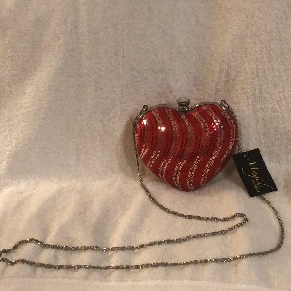 Magid Evening heart purse